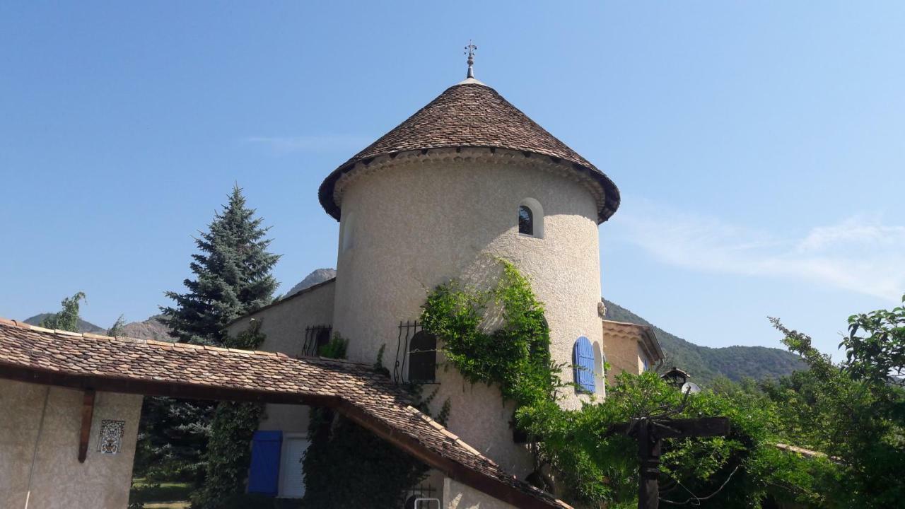 Chambre D'Hotes La Citadelle Lardier-et-Valenca Екстериор снимка